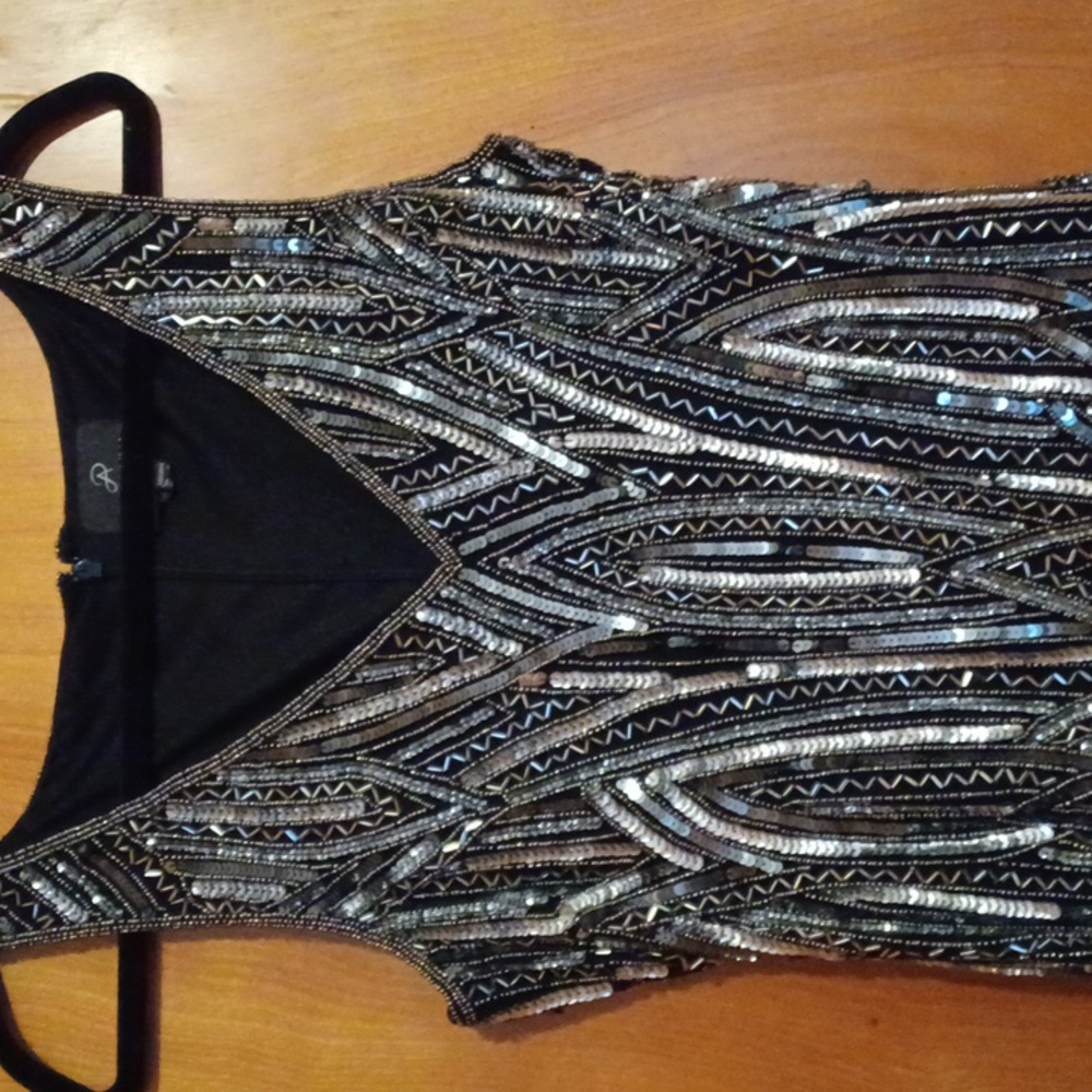 Adrianna Papell Sequined, Beaded Cocktail Dress Size 4